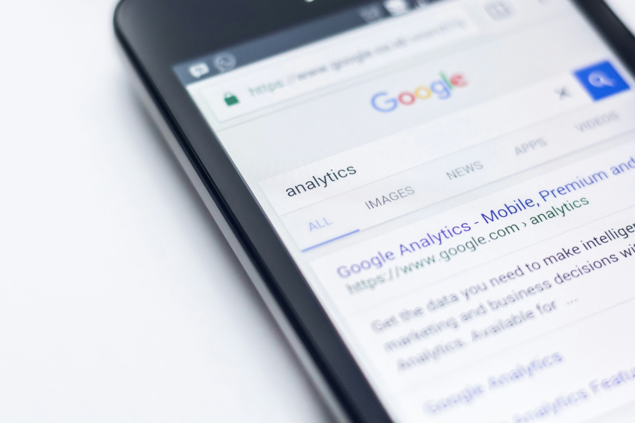 Photo illustrating google search ads best practices 2